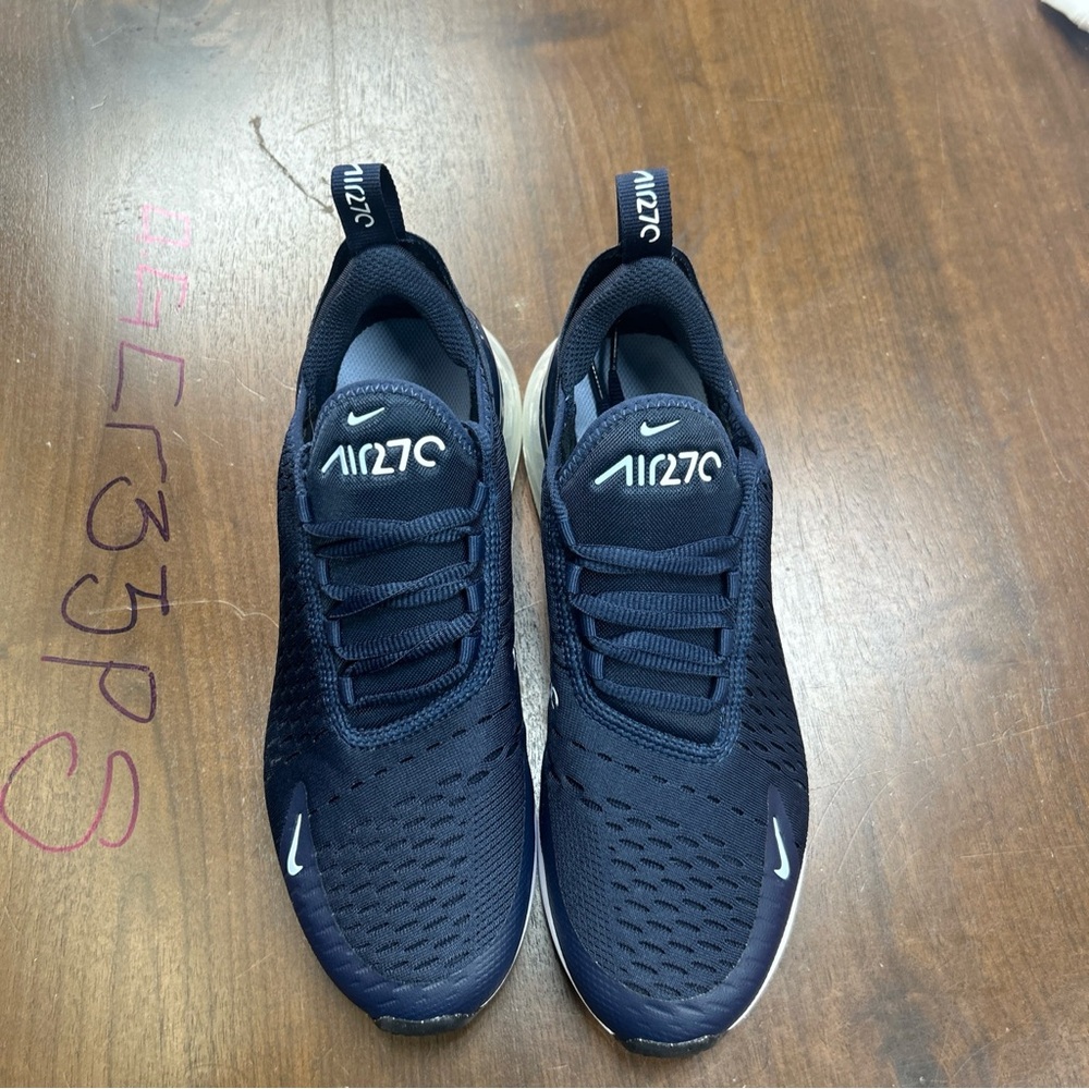 Nike Air max 270 size 6Y